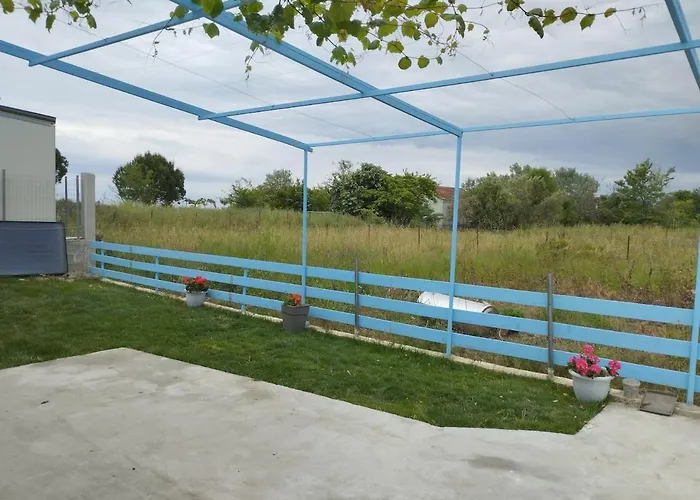 Blue Garden Apartman *